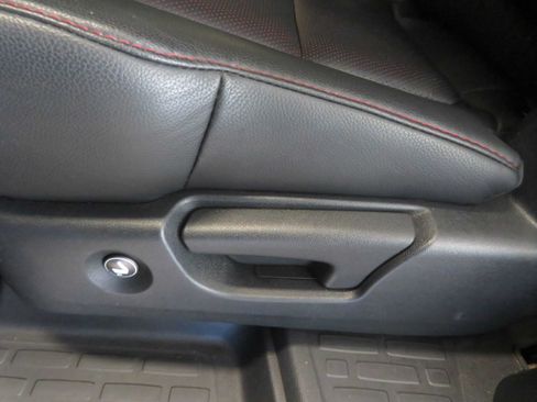 Used 2021 Honda Pilot Black Edition image 21
