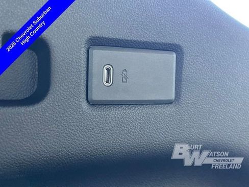 New 2025 Chevrolet Suburban High Country image 29