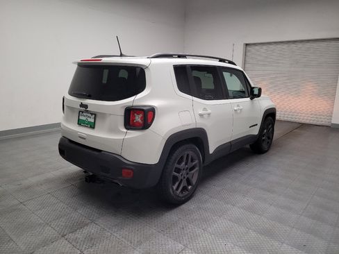 Used 2021 Jeep Renegade Latitude FWD image 9