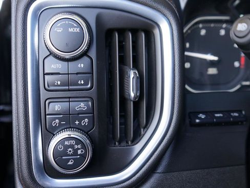 Used 2021 GMC Sierra 2500 AT4 w/ AT4 Premium Plus Package image 13