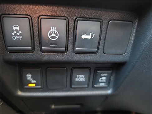 Certified 2020 Nissan Pathfinder SL image 34