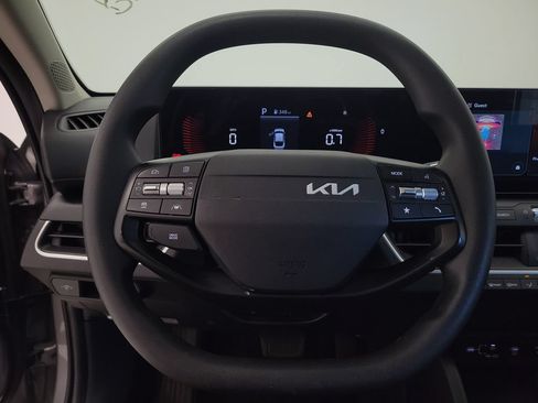 Used 2025 Kia K4 FWD image 12