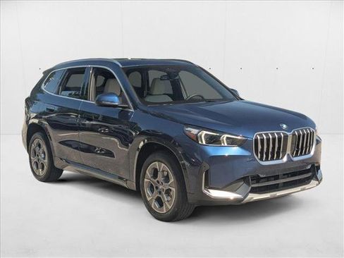 Used 2025 BMW X1 xDrive28i w/ Convenience Package image 7
