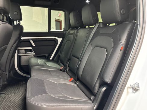 Used 2023 Land Rover Defender 110 X-Dynamic SE AWD/4WD image 27