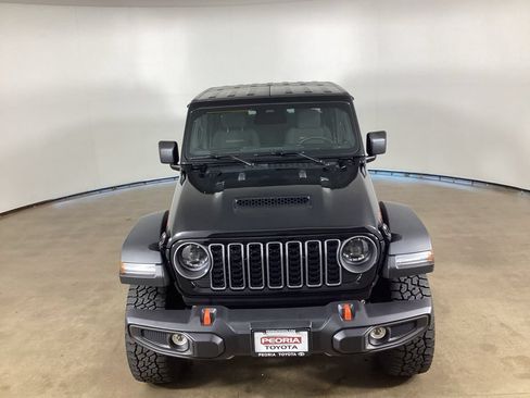 Used 2026 Jeep Gladiator Mojave AWD/4WD image 2