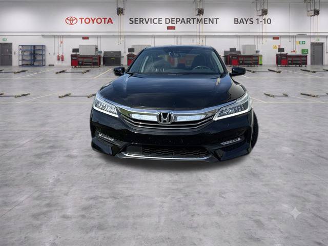 Used 2016 Honda Accord Touring image 4