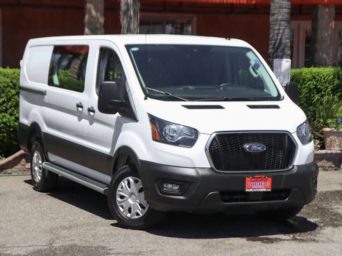 Used 2025 Ford Transit 250 Low Roof w/ Exterior Upgrade Package RWD image 2