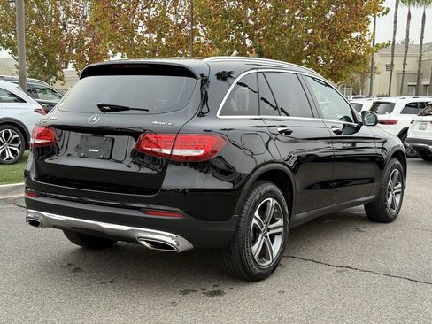 Used 2017 Mercedes-Benz GLC 300 4MATIC image 8
