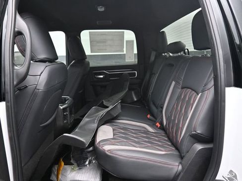 New 2025 RAM 2500 Big Horn AWD/4WD image 29