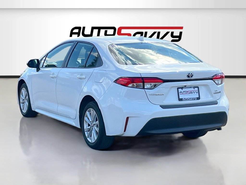 Used 2024 Toyota Corolla LE w/ LE Convenience Package FWD image 5
