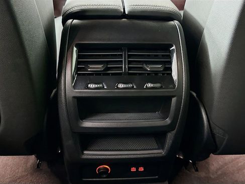 Used 2025 BMW X5 xDrive50e image 26