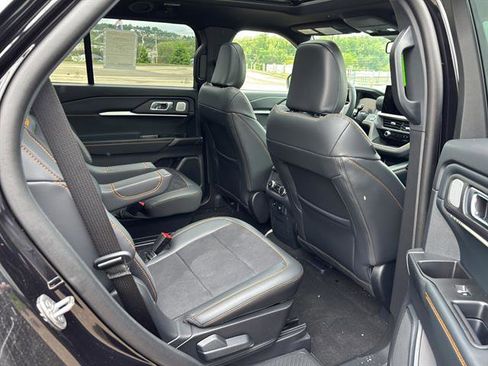 New 2026 Ford Explorer Tremor w/ Tremor Ultimate Package AWD/4WD image 18