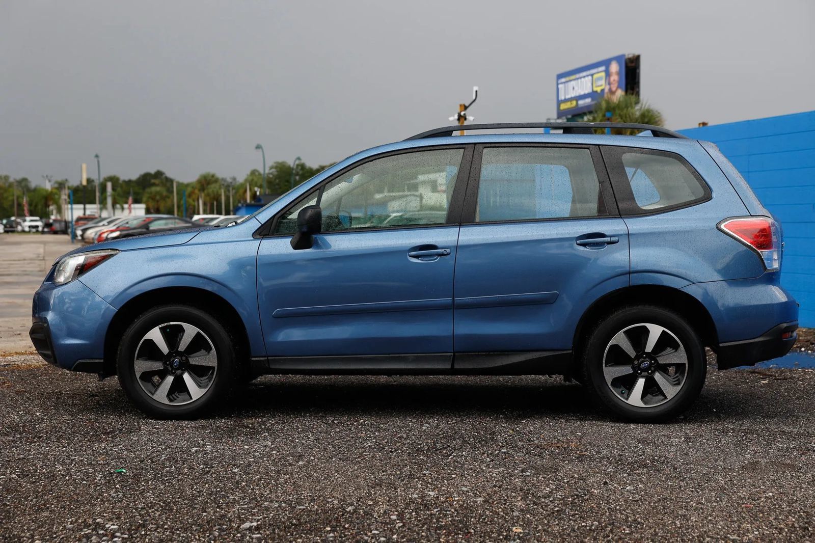 Used 2017 Subaru Forester 2.5i w/ Alloy Wheel Package AWD/4WD image 3
