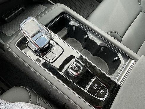 New 2026 Volvo XC90 T8 Plus w/ Protection Package AWD/4WD image 18