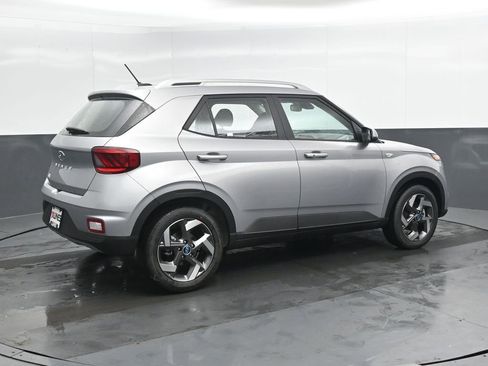 New 2026 Hyundai Venue SEL image 2