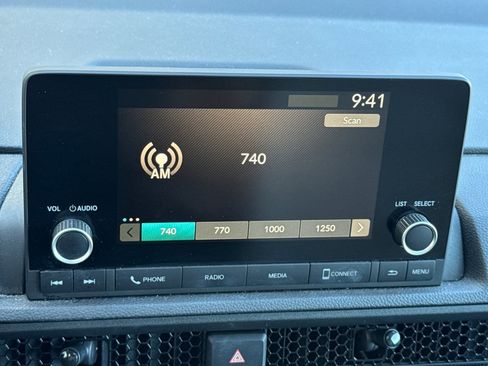 Used 2023 Honda CR-V EX image 15