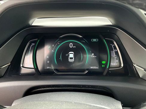 Used 2021 Hyundai Ioniq SE FWD image 11