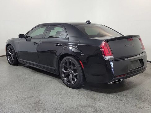 Used 2023 Chrysler 300 S w/ Comfort Group RWD image 6