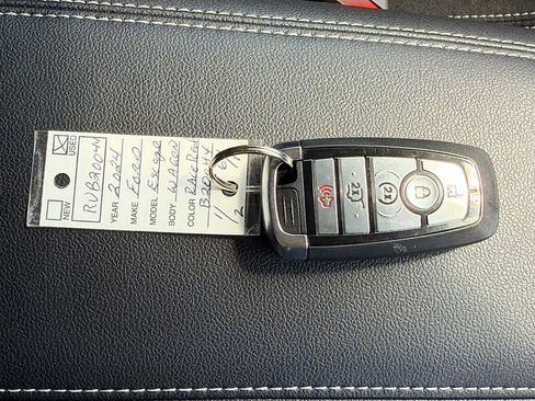 Used 2024 Ford Escape Active AWD/4WD image 33