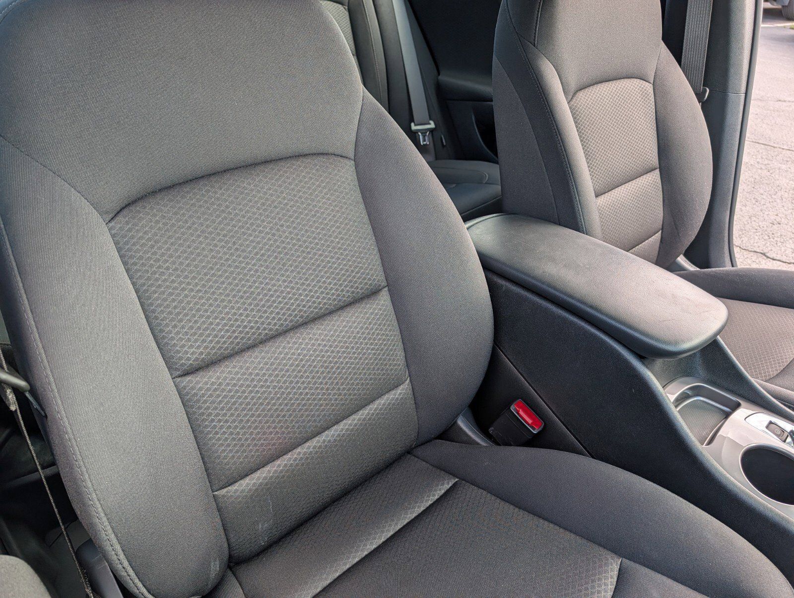 Used 2025 Chevrolet Malibu RS FWD image 21