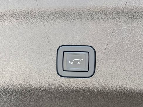 Certified 2025 Cadillac Escalade Premium Luxury w/ Touring Package image 24