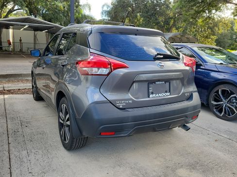 Used 2019 Nissan Kicks SV w/ Exterior Package FWD image 6