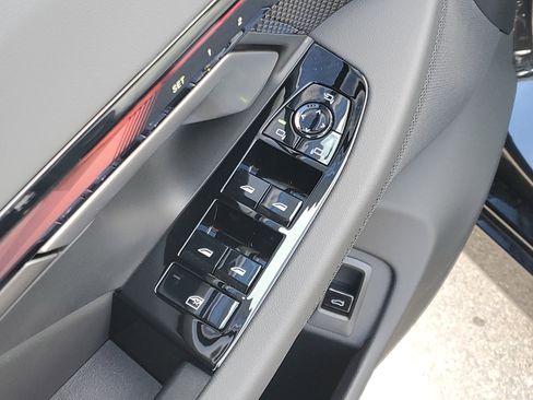 New 2026 BMW 540i xDrive w/ M Sport Package image 6