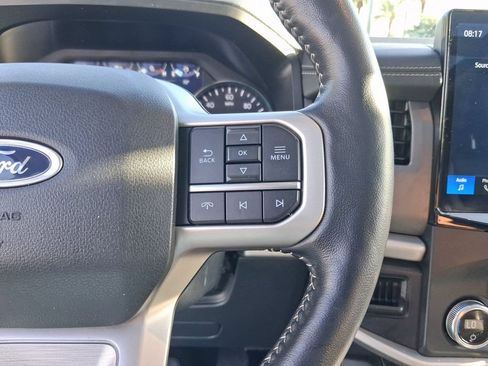 Used 2022 Ford Expedition XLT RWD image 18