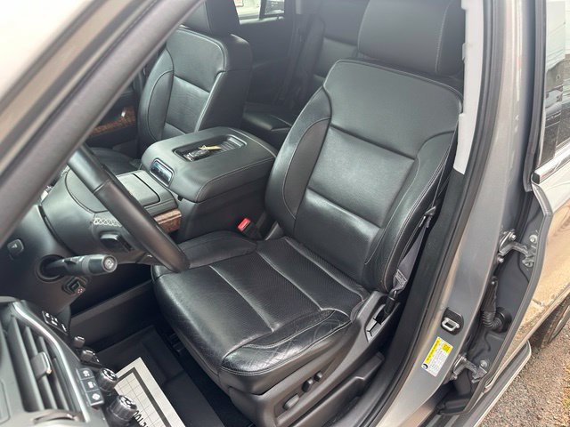 Used 2017 Chevrolet Tahoe Premier AWD/4WD image 10