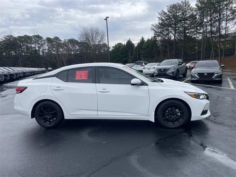 Used 2023 Nissan Sentra S image 2