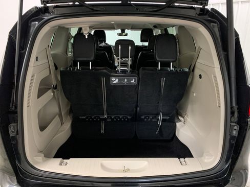 Used 2018 Chrysler Pacifica Touring-L Plus image 22