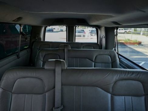 Used 2013 Chevrolet Express 3500 LS image 33