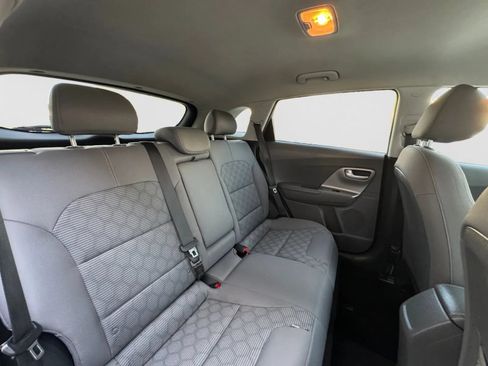Used 2019 Kia Niro LX FWD image 21