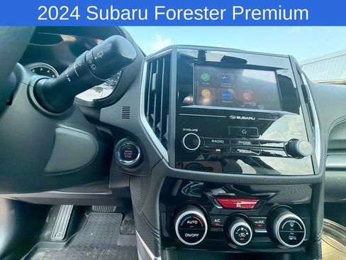 Used 2024 Subaru Forester Premium AWD/4WD image 26