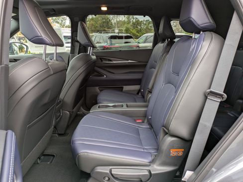 New 2026 INFINITI QX60 Sport w/ Dark Cargo Package image 17