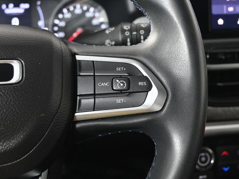 Used 2022 Jeep Compass Latitude AWD/4WD image 34