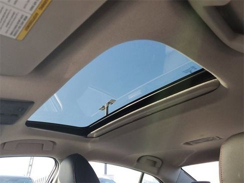 New 2025 Nissan Sentra SR w/ SR Premium Package image 15