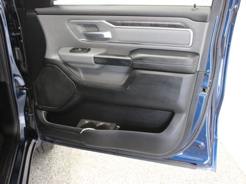Used 2019 RAM 1500 Big Horn AWD/4WD image 35