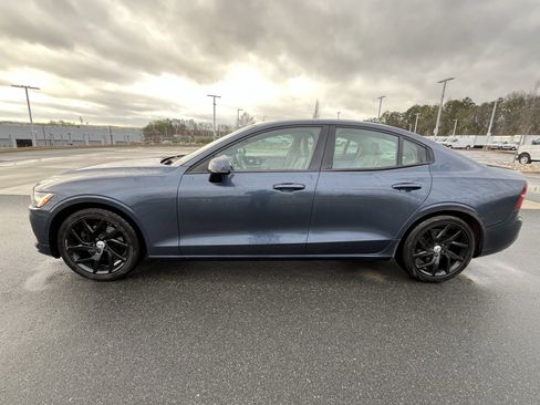 Used 2019 Volvo S60 T5 Momentum w/ Premium Package image 30