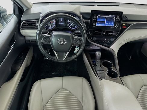 Used 2023 Toyota Camry SE image 17