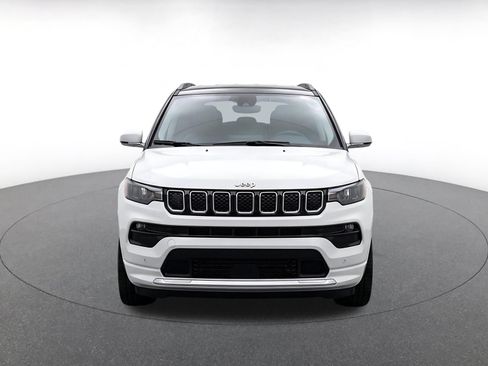 Used 2025 Jeep Compass Limited AWD/4WD image 2