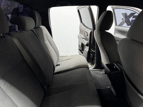 Used 2019 Toyota Tacoma TRD Off-Road image 45