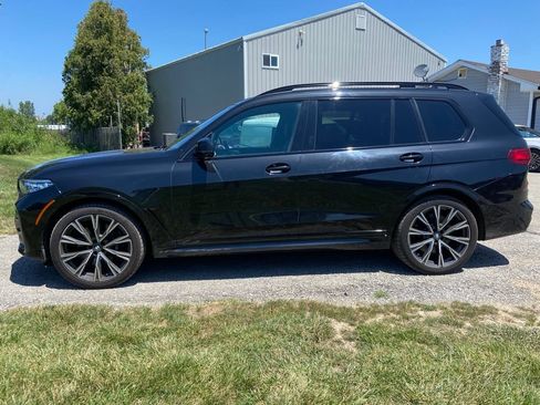 Used 2022 BMW X7 M50i AWD/4WD image 2