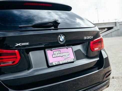 Used 2017 BMW 330i xDrive Wagon image 32