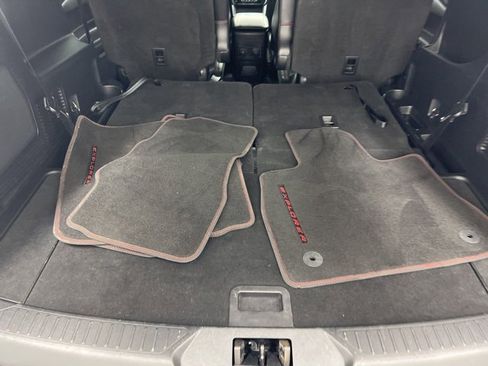 Used 2022 Ford Explorer ST-Line image 9