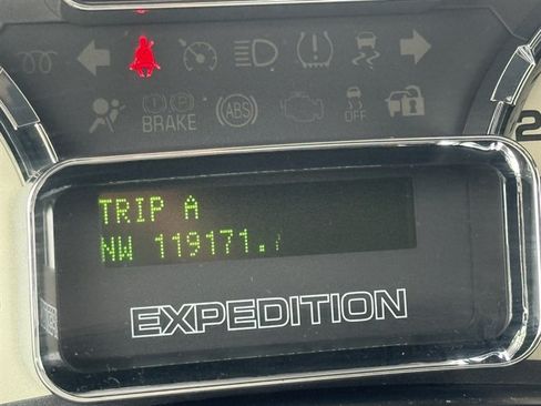 Used 2013 Ford Expedition Limited AWD/4WD image 21