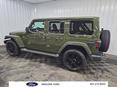 Used 2021 Jeep Wrangler Unlimited Sahara image 5