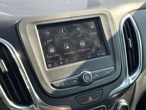Used 2021 Chevrolet Equinox LT FWD image 24