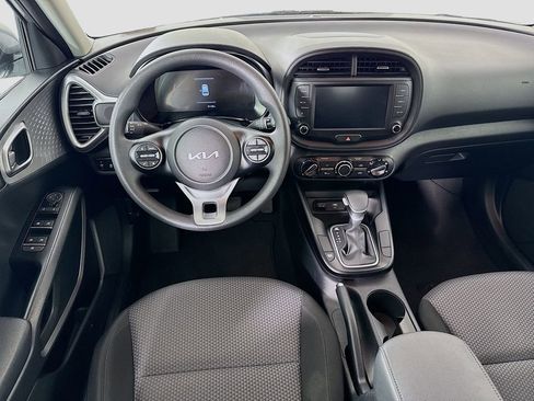 Used 2025 Kia Soul LX w/ LX Technology Package image 21