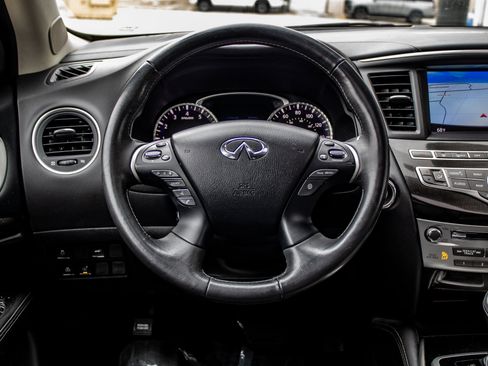 Used 2019 INFINITI QX60 Luxe w/ Essential Package image 32